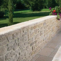 Dessus de mur près de Montauban